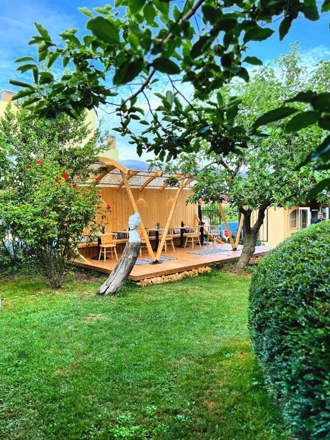 Friends Family Hotel لوزينيتس المظهر الخارجي الصورة